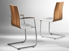 stolica ST131 